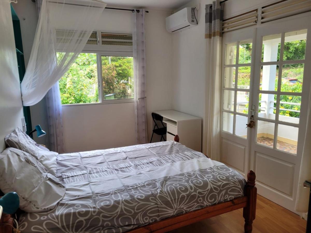 logement accès piscine Basse-Terre Esterno foto